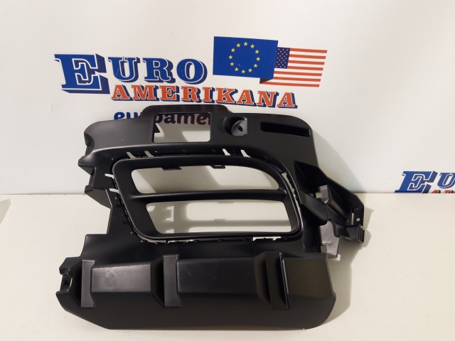 Fog Lamp Bezel (left)